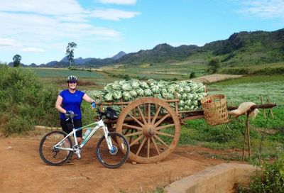 Julie Saunders Cycling on the  tour with redspokes